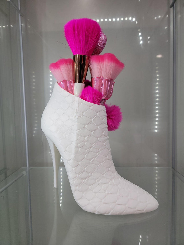 Glam High Heel Brush Holder – Stylish Makeup Organizer