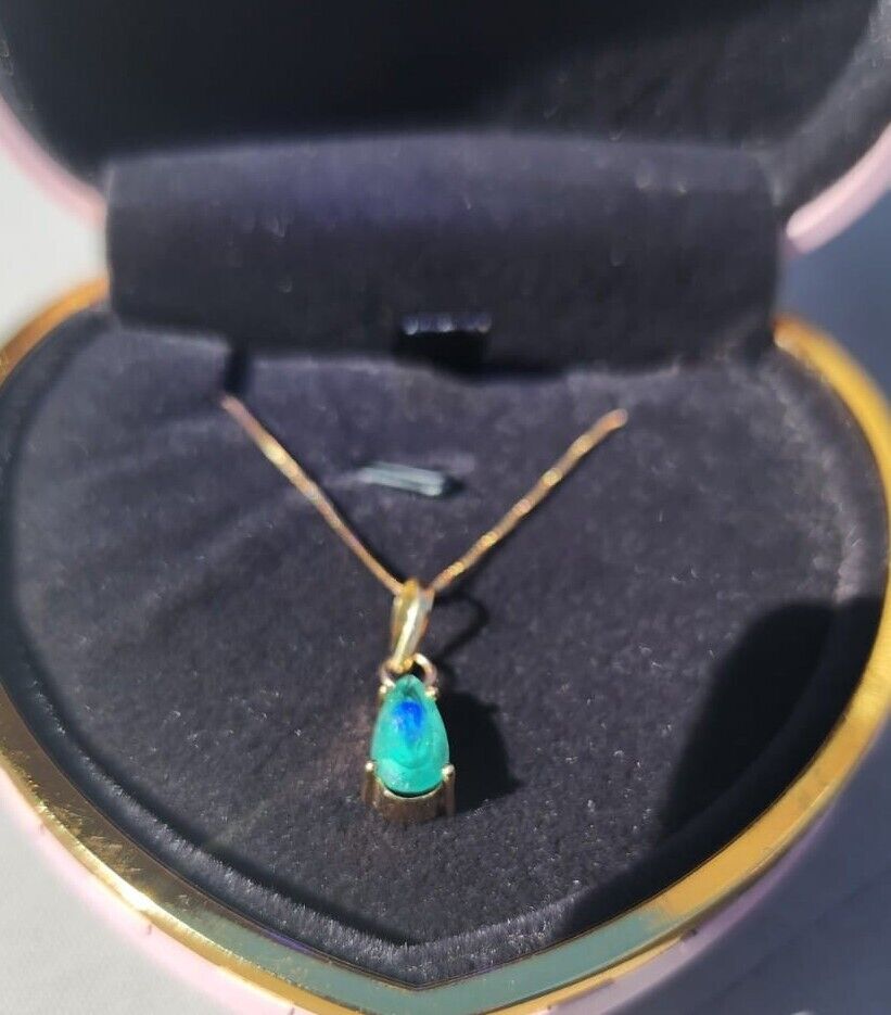 1 Carat Naturally Mined Untreated Colombian Emerald NECKLACE in 18K Gold ICG - JDColFashion