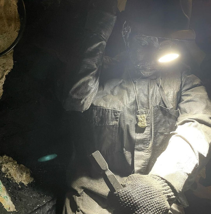 2.41 Carat Naturally Mined Untreated Colombian Emerald Earrings 18k GOLD ICG CER - JDColFashion