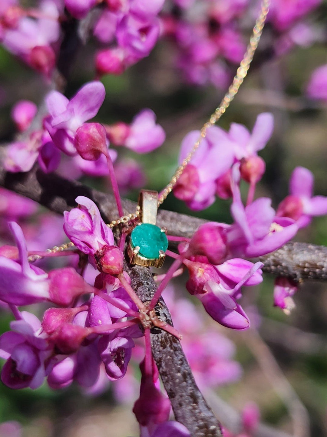 .36 Carat Naturally Mined Untreated Colombian Emerald NECKLACE in 18K Gold ICG - JDColFashion