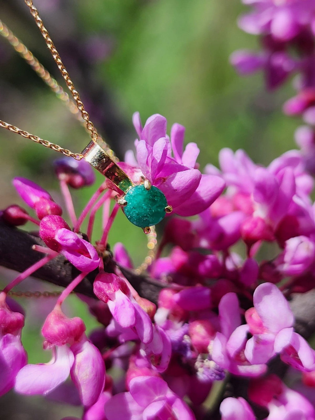 .36 Carat Naturally Mined Untreated Colombian Emerald NECKLACE in 18K Gold ICG - JDColFashion