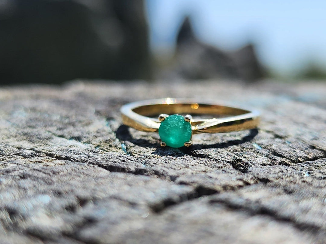 0.26  Carat Naturally Mined Untreated Colombian Emerald Ring Size 7 in 18K Gold ICG