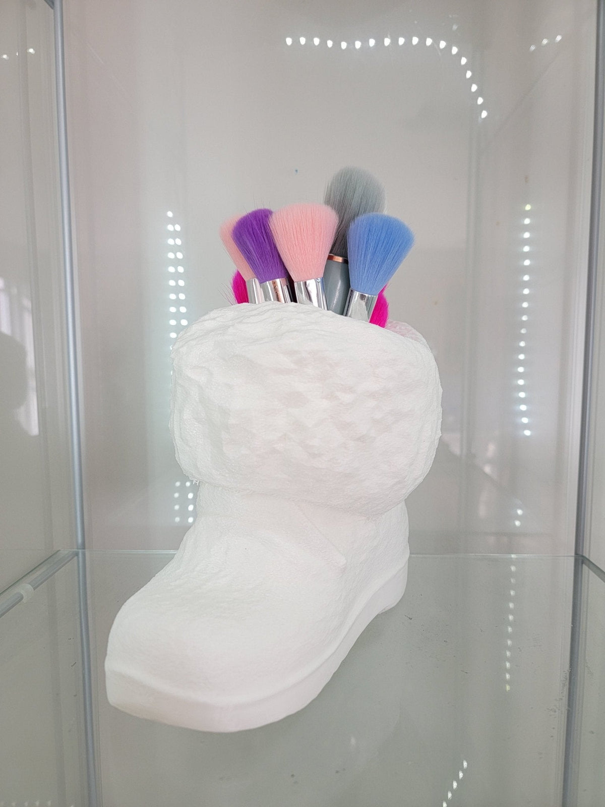 Cozy Snow Boot Brush Holder for Glam Lovers