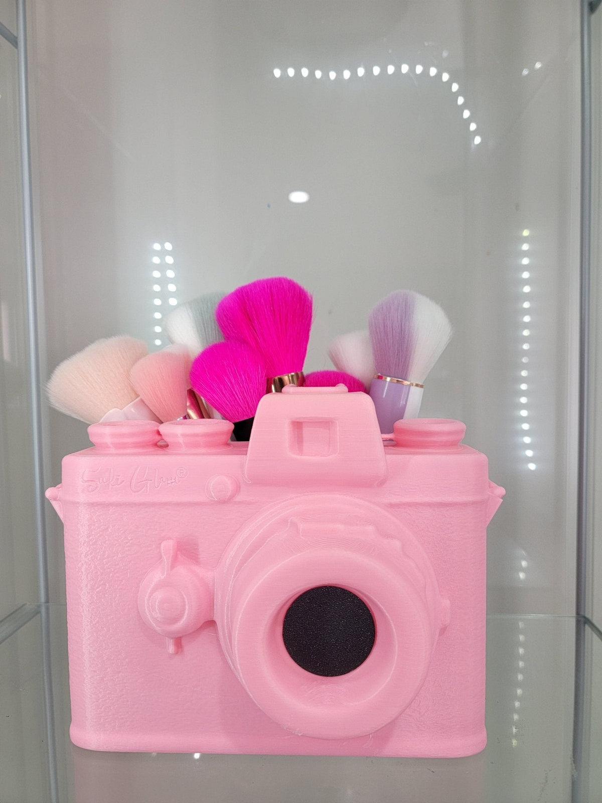 Snap & Store Pink Camera Brush Holder