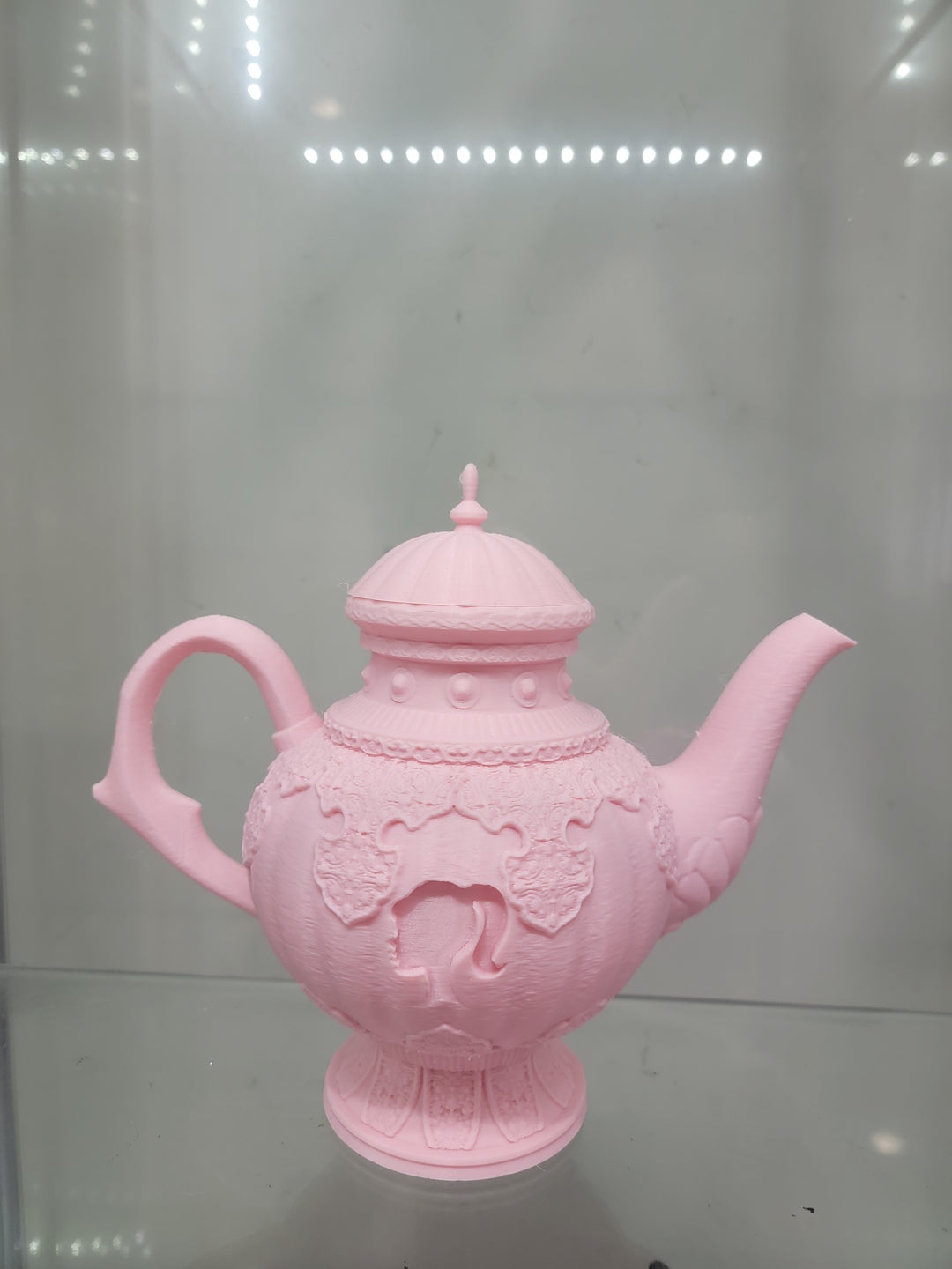 Vintage-Inspired Pink Teapot Brush Holder – 3D Printed Glamorous Makeup Organizer