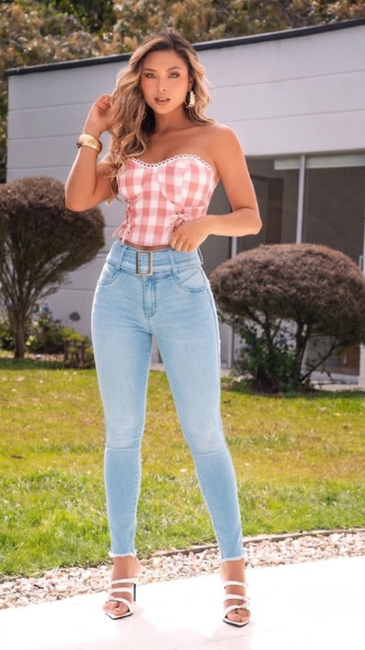 Ricarda 100% Authentic Colombian Push-Up Skinny Jeans with Matching Denim Belt
