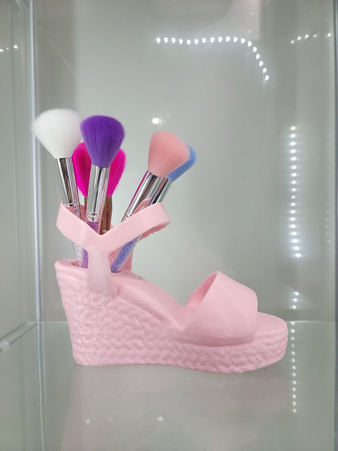 Glam Wedge Shoe Brush Holder - Step Into Style! - JDColFashion