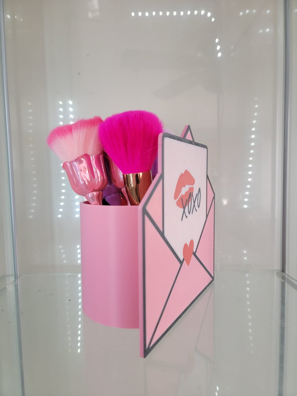 XOXO Love Letter Holder – Elegant and Multi - Purpose - JDColFashion