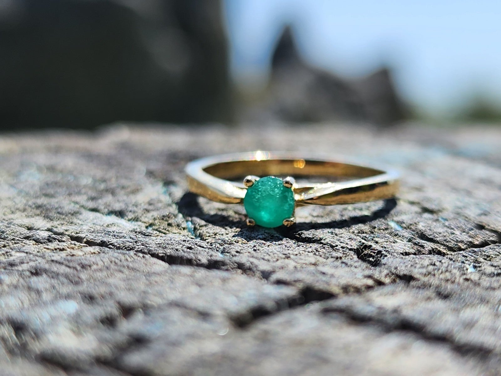 Simple deals emerald ring